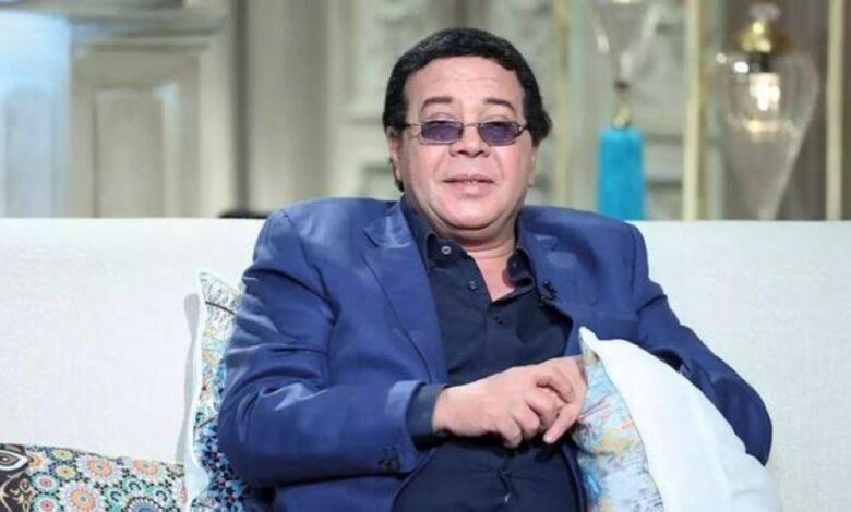 المؤلف محمود حمدان عن أحمد آدم في بداية مشواره: كان مغرورا ومتعالي