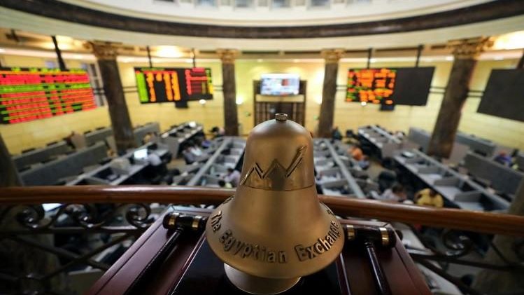 خبير: تحركات عرضية للبورصة المصرية.. وتفاؤل بطرح “العاصمة الإدارية”