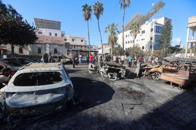 الجيش الإسرائيلي يؤكد قصفه المستشفى المعمداني بغزة الجيش الإسرائيلي يؤكد قصفه المستشفى المعمداني بغزة