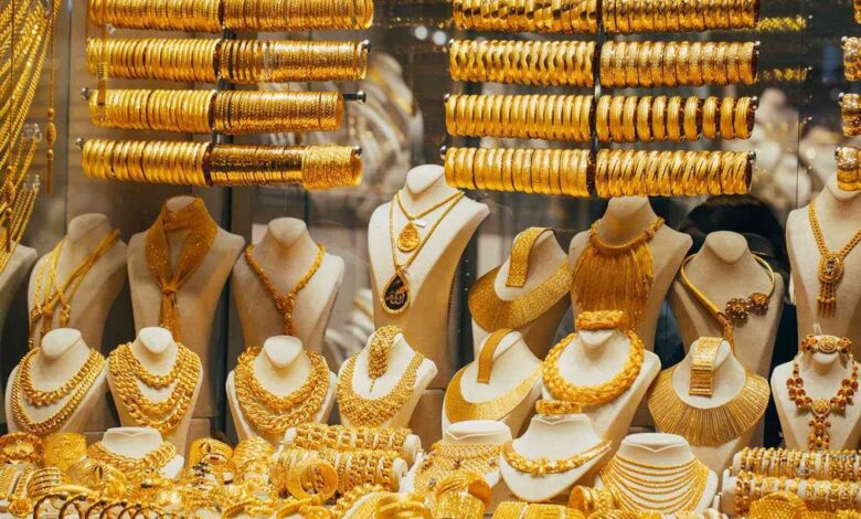 انخفاض سعر الذهب اليوم في مصر ببداية تعاملات الأحد 15-6-2025