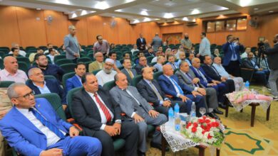 رئيس جامعة كفر الشيخ يستقبل وزير النقل والصناعة خلال زيارته لحضور مناقشة رسالة دكتوراة