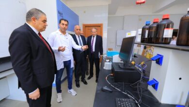 رئيس جامعة كفر الشيخ يفتتح عددًا من المعامل التعليمية والبحثية المتطورة بكلية الصيدلة