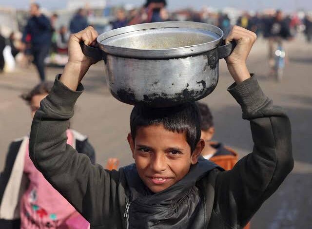 مصر والجهود الدولية أنقذت غزة من مشروع التهجير.. ونتنياهو أخفق في إفشال الصفقة مصر والجهود الدولية أنقذت غزة من مشروع التهجير.. ونتنياهو أخفق في إفشال الصفقة