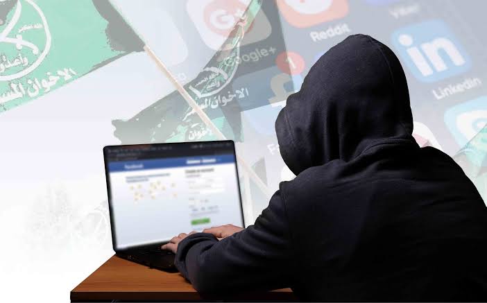 في قلب المعركة الرقمية.. كيف حاربت اللجان الإلكترونية للإخوان ثورة 30 يونيو؟