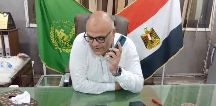 محافظ القليوبية يهنئ أوائل الثانوية العامة هاتفيًا محافظ القليوبية يهنئ أوائل الثانوية العامة هاتفيًا
