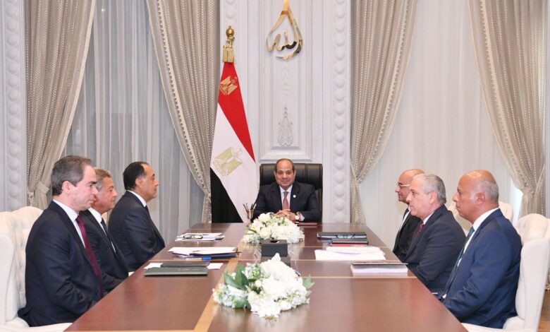 الرئيس السيسي يوجه بوضع خارطة طريق شاملة لتطوير الإعلام المصري