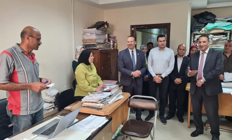 وكيل صحة البحيرة يقوم بجولة تفقدية لديوان المديرية الجديد والتعرف على العاملين وكيل صحة البحيرة يقوم بجولة تفقدية لديوان المديرية الجديد والتعرف على العاملين